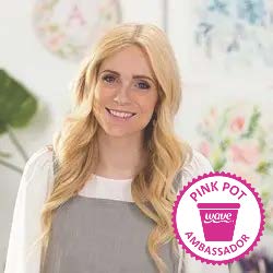 Wave Pink Pot Ambassador for March Natalie in her pastel-decorated room